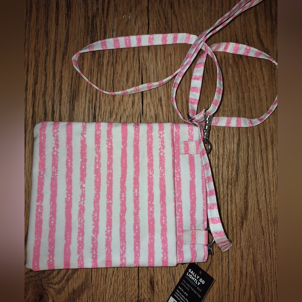 NWT's SCOUT Sally Go Lightly Crossbody Cell Phone Purse for Women,Crossbody Bag - Picture 2 of 6